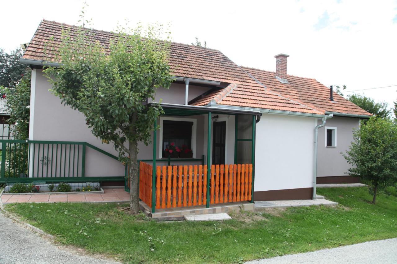 Holiday Home Maderka Strigova Екстер'єр фото