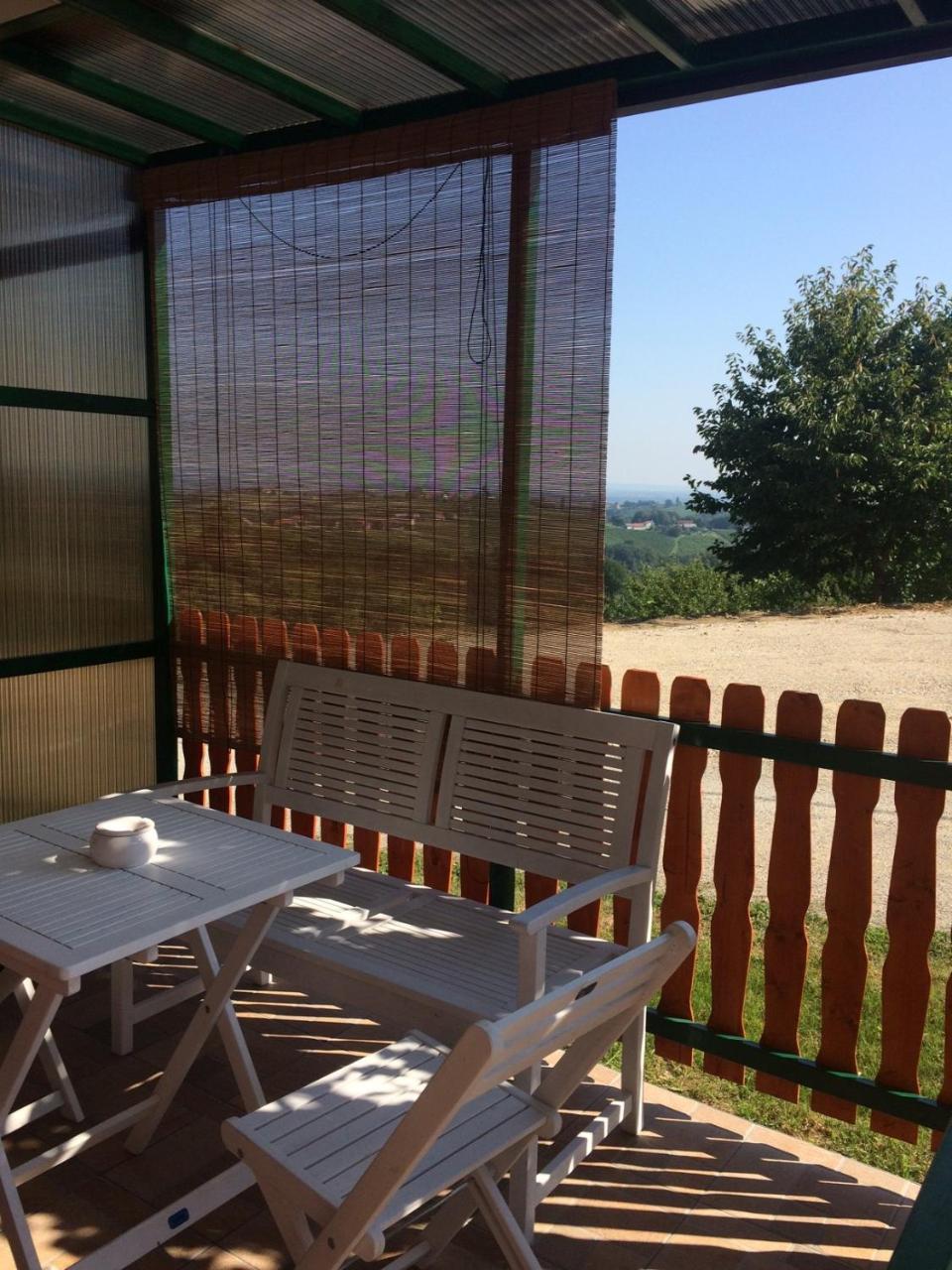 Holiday Home Maderka Strigova Екстер'єр фото
